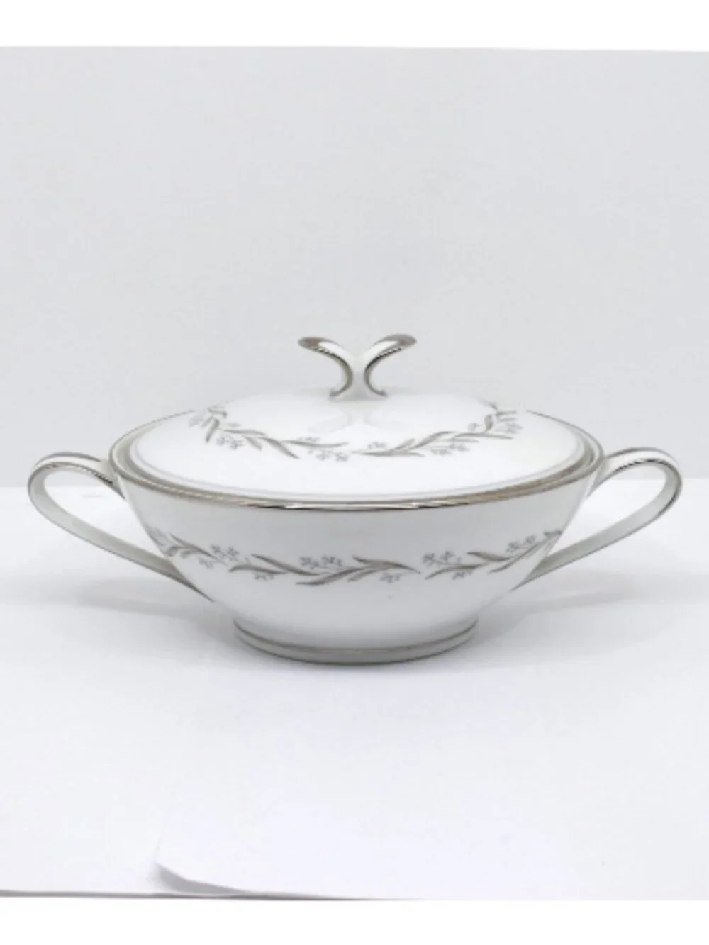 Noritake Almont Blue Berries with Grey Leaves Sugar Bowl, 1960-1966